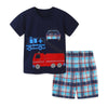 T-shirt brodé camion de pompier noir avec ensemble short d'été pour garçons